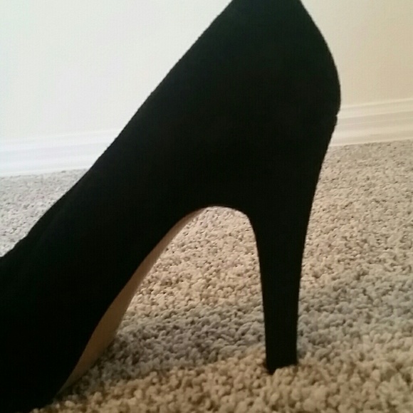 Nine West booties - Picture 7 of 7